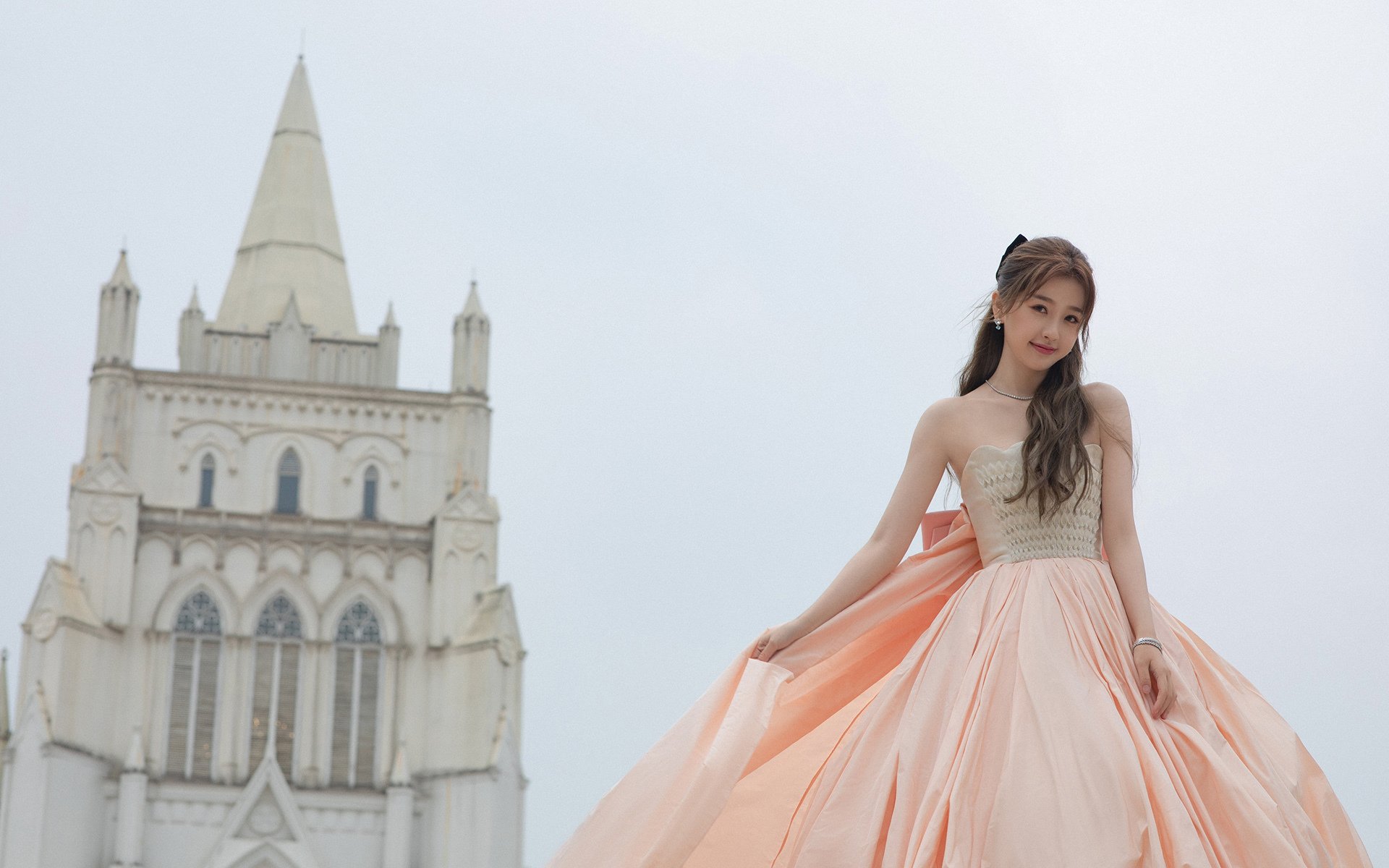 巴萨末节奇袭韩国！巴斯托尼三分钟两球化身关键先生