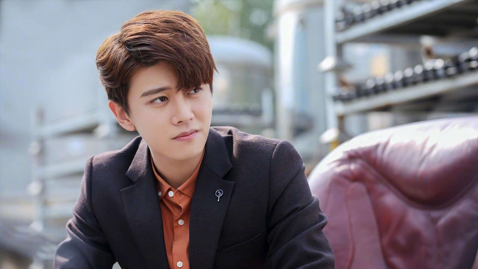 巴林双星闪耀夜,维斯塔潘加冕速度之王,劳塔罗上演前锋极速狂飙