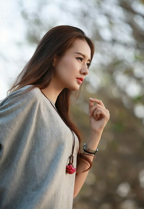 赛道引擎与球场脉搏,F1极速启航与鹈鹕的节奏魔法