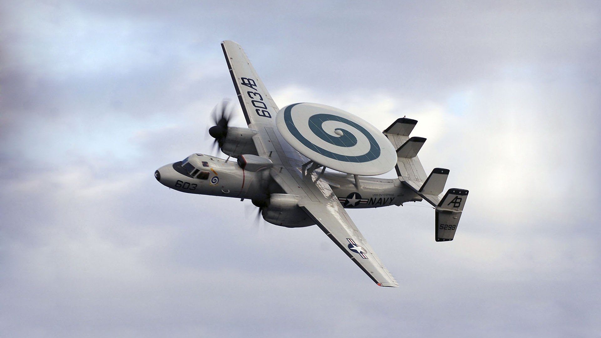 当雄鹿在数据宇宙淘汰爵士,哈登赛后评分为何拉满?